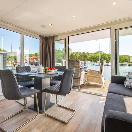 Szálloda Marina Martinshafen Sagard