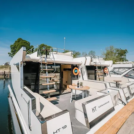 Szálloda Marina Martinshafen *