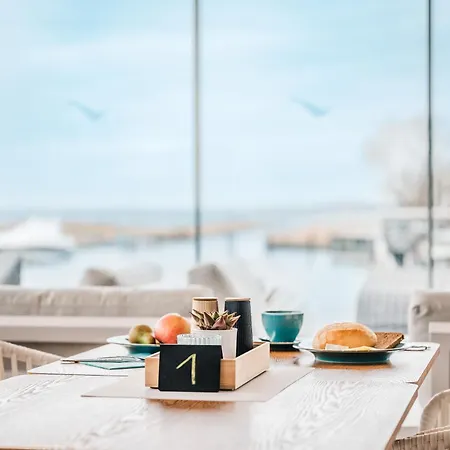 Marina Martinshafen Hotel *